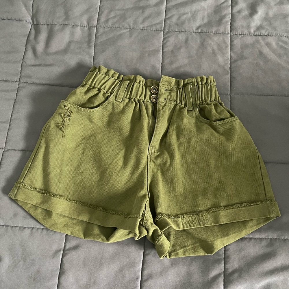 Cute paper-bag shorts
